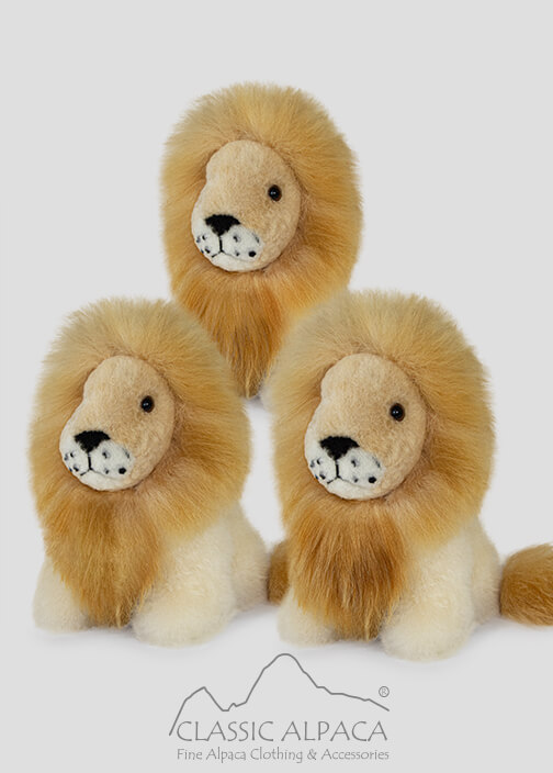 Baby Alpaca Fur - Cushing Lion Ornament 10 Inches